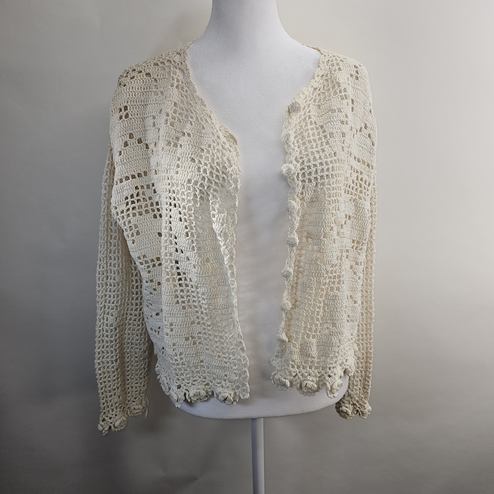 Vintage fillet crochet Cardigan. Button Up front. Long sleeves.